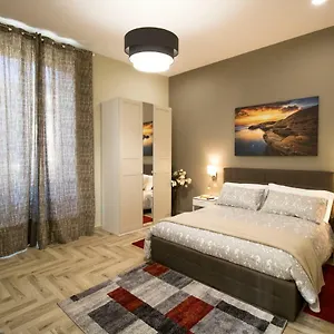 romeo-luxury-apartment.catania-hotels.net/